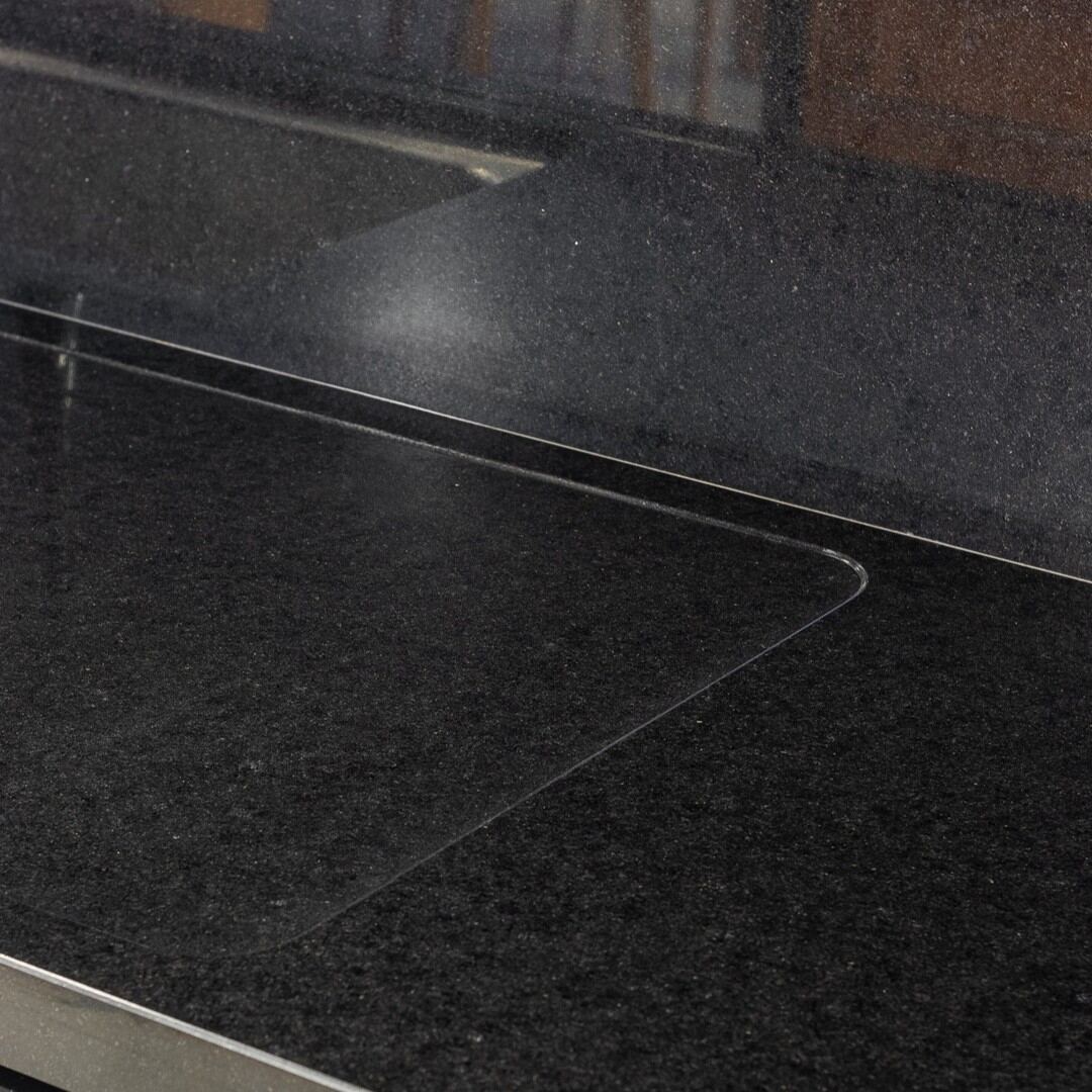 Detalhe de acabamento em bancada de cozinha, obra da Marmoraria BR